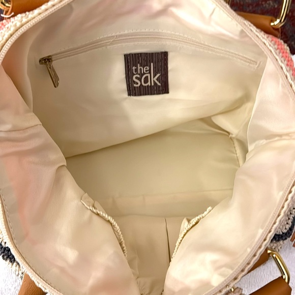 NWOT! The Sak Hobo Crochet Handbag - Picture 8 of 10